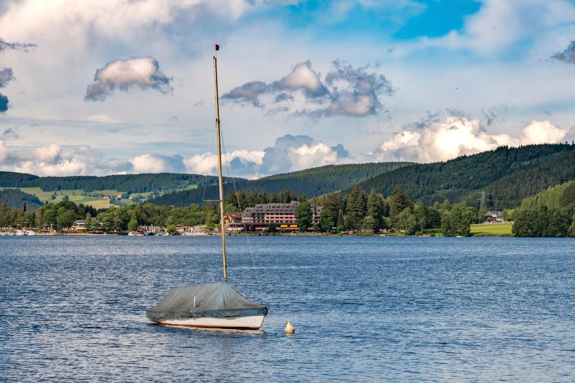 Fewo Schwarzwaldstern 2, Todtnau, 4 Schlafzimmer ภายนอก รูปภาพ